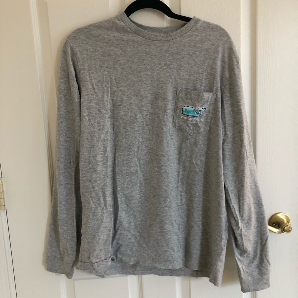Vineyard Vines Nashville Long Sleeve Tee 🐳🪕